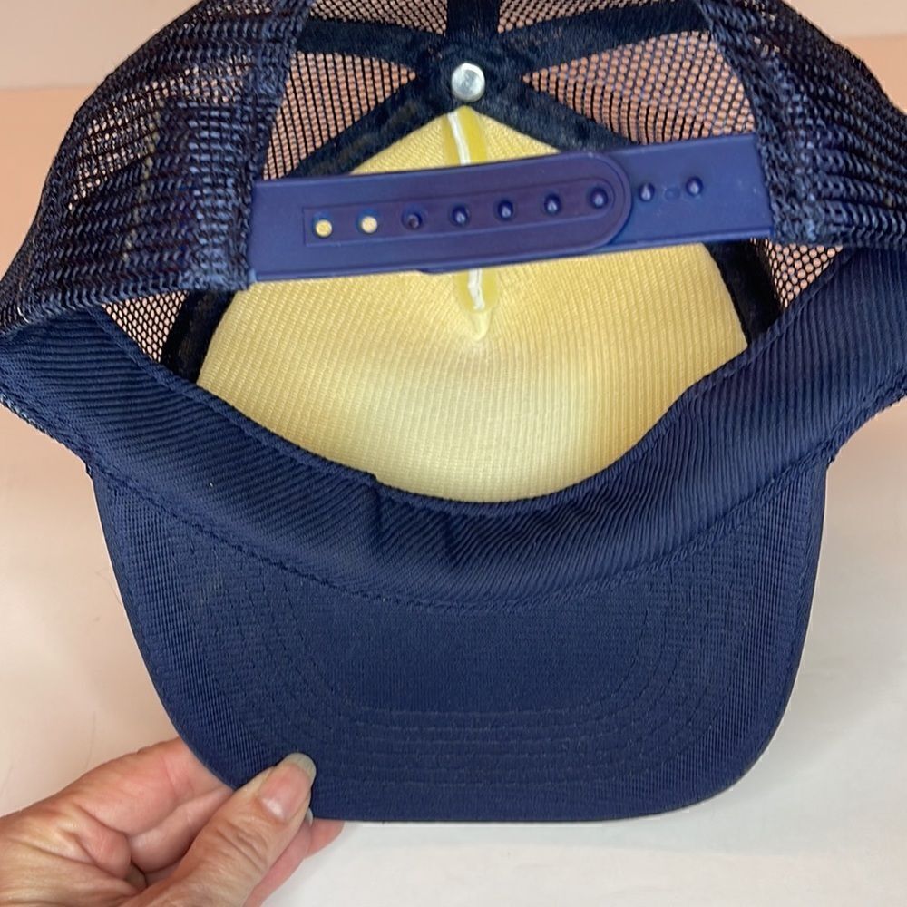 BUBU Fear Less Trucker Hat - Picture 5 of 6